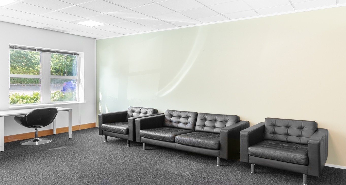 Rent office 960 Capability Green — photo 4