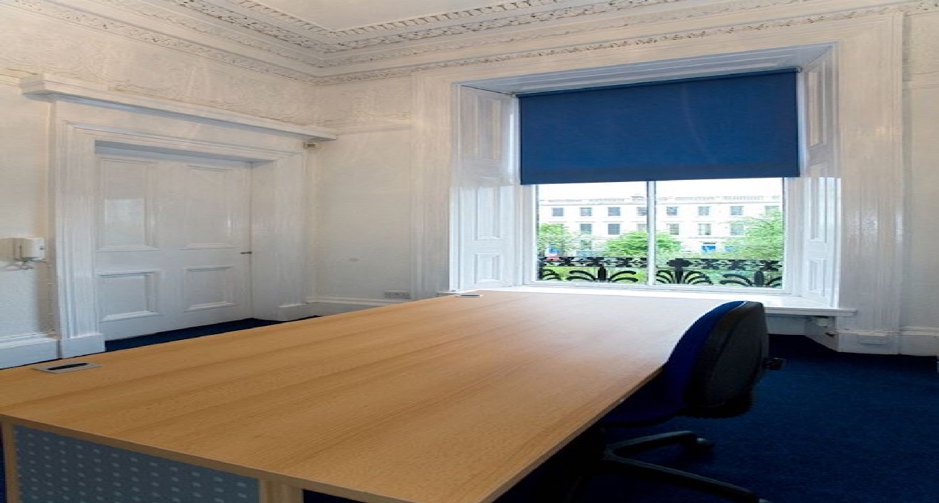 Rent office 9 Newton Place — photo 3