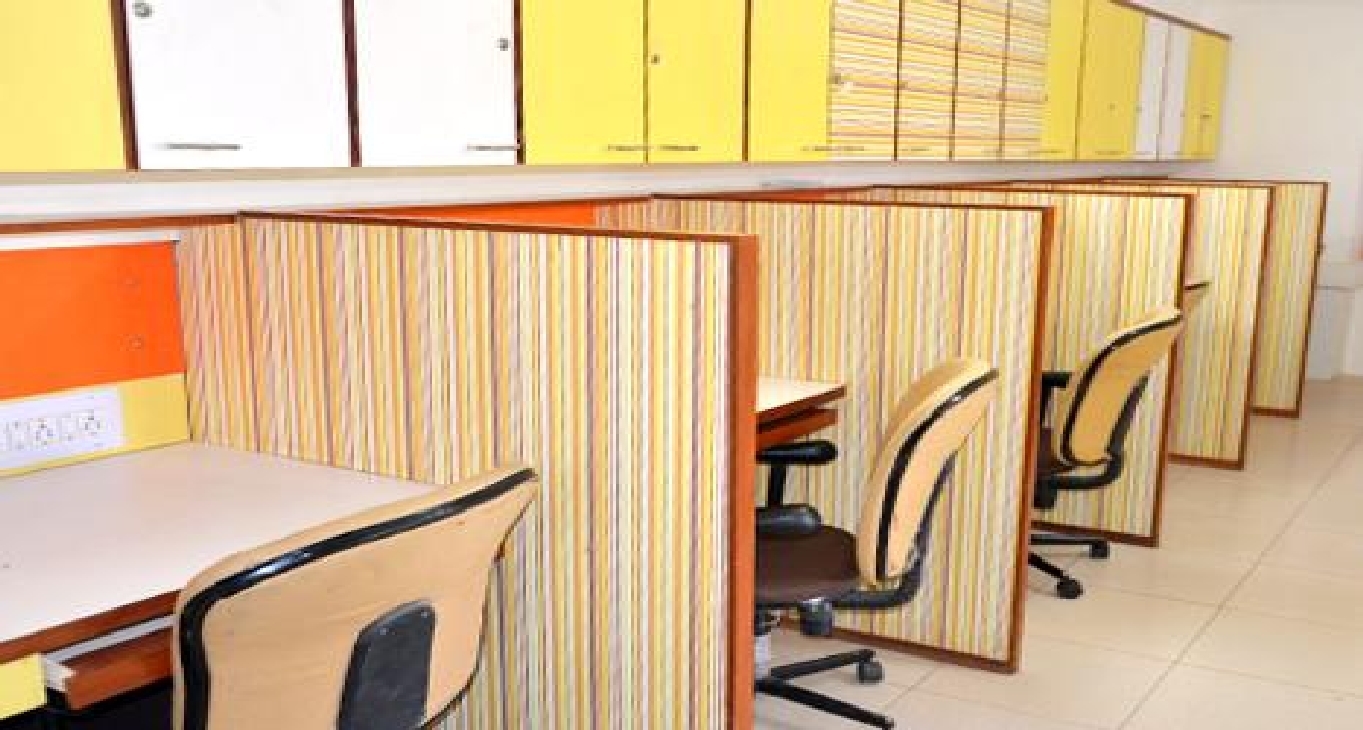 Sewa pejabat A-367, Sakar VII, Ashram Road, Gujarat_1-1