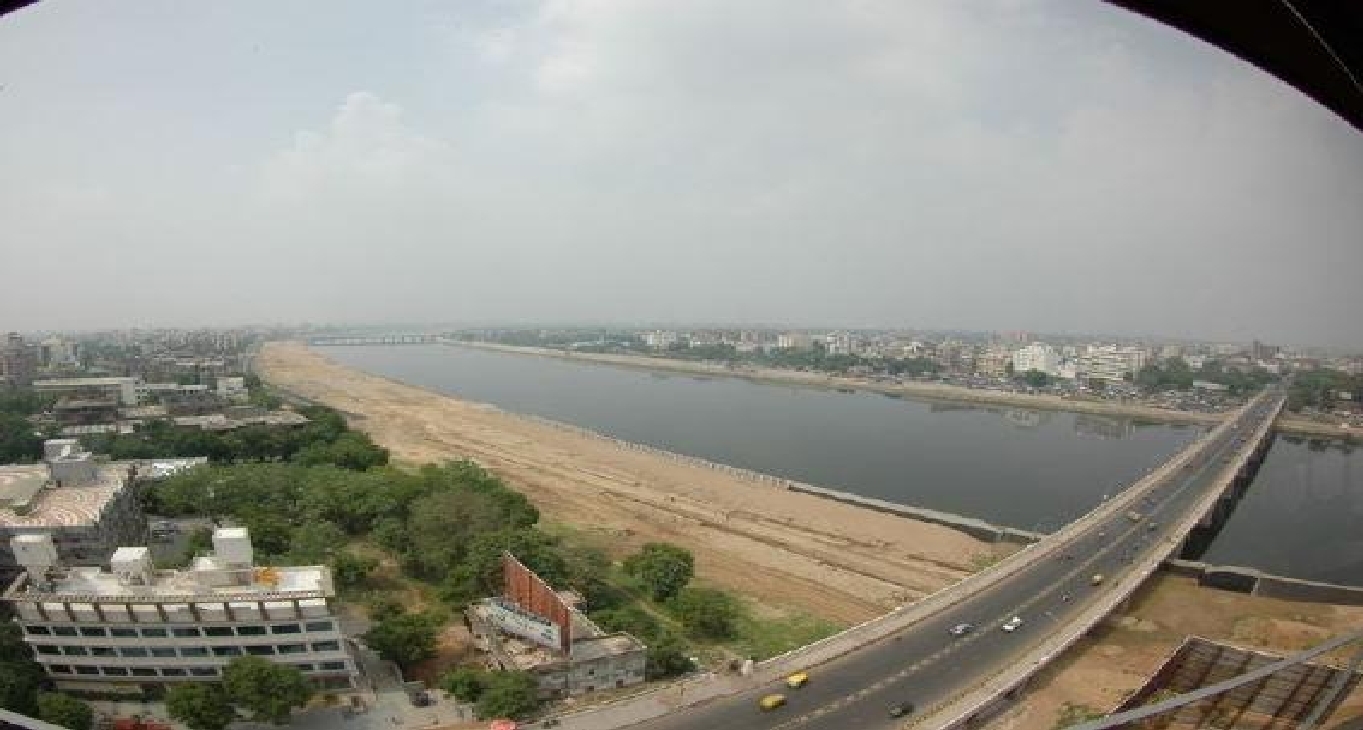 Sewa pejabat A-367, Sakar VII, Ashram Road, Gujarat_13-13