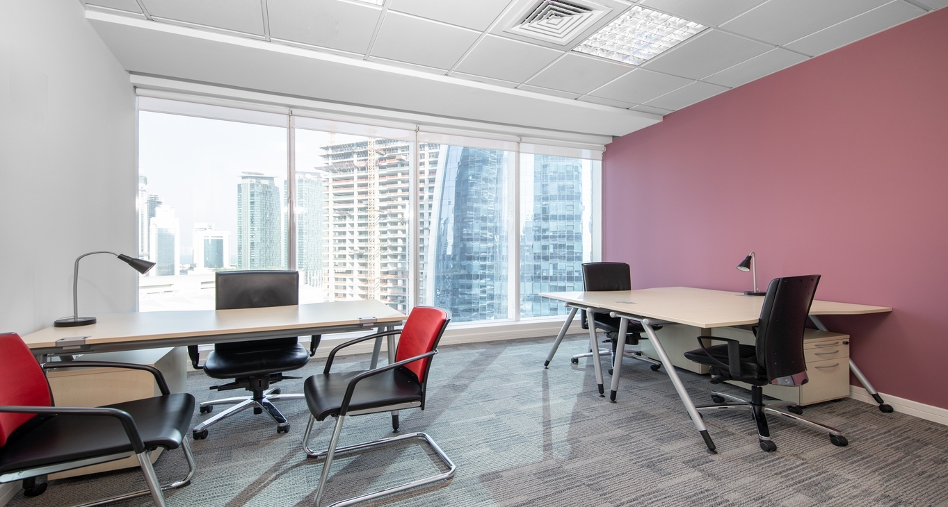 Sewa pejabat Al Fardan Towers_3-3