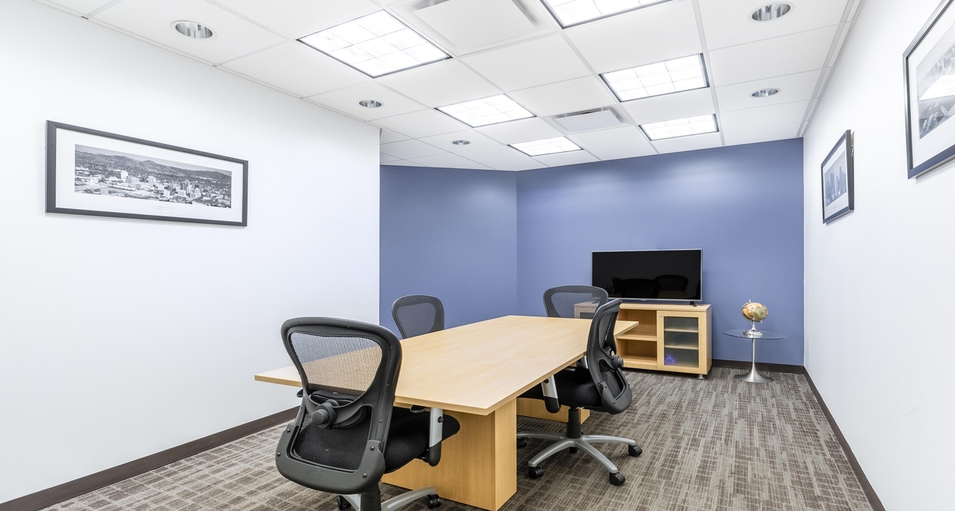 America Tower, 2929 Allen Parkway, Houston,  77019 — office space for rent, photo 1