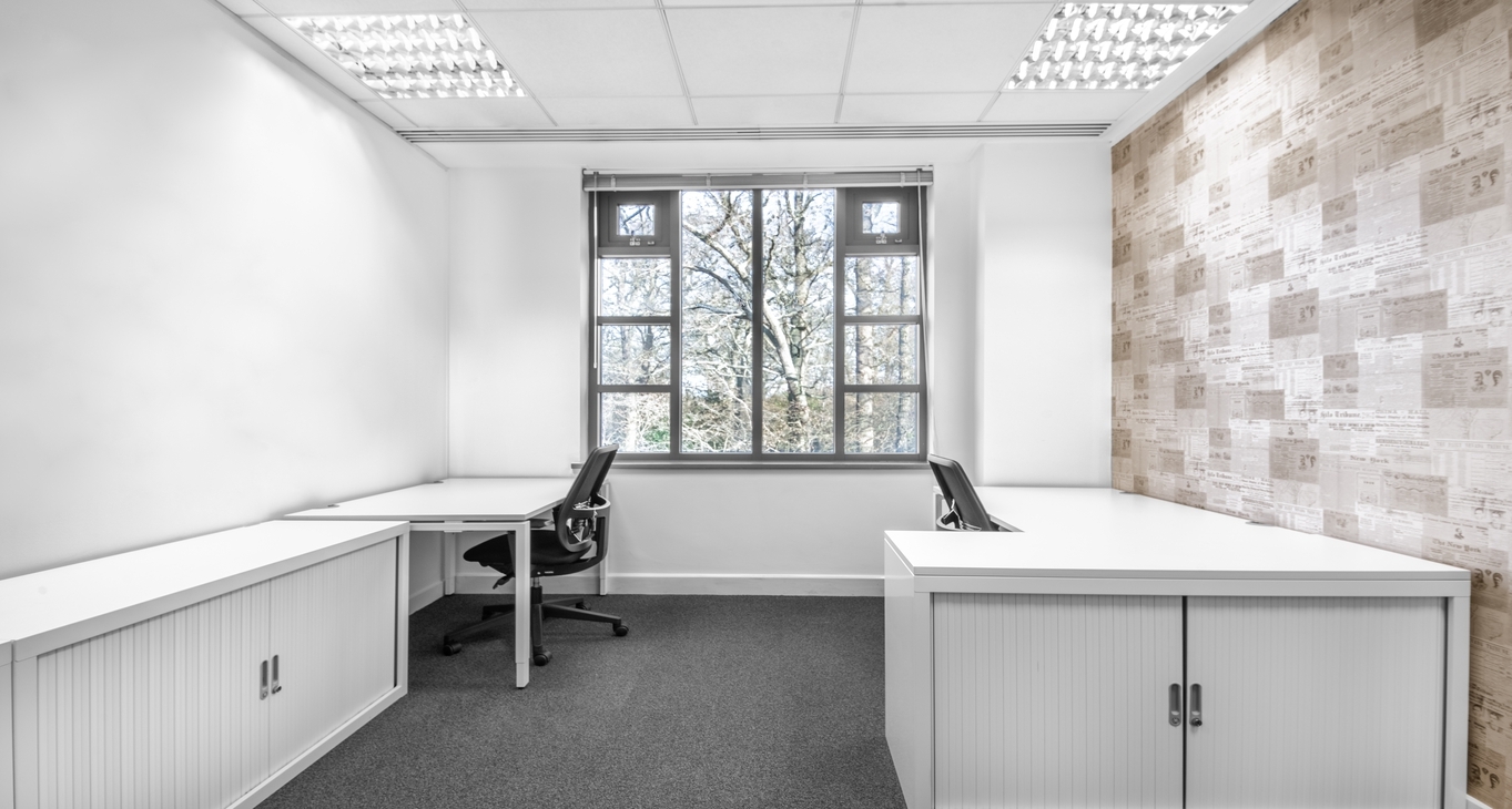 Rent office Ancells Business Park — photo 5
