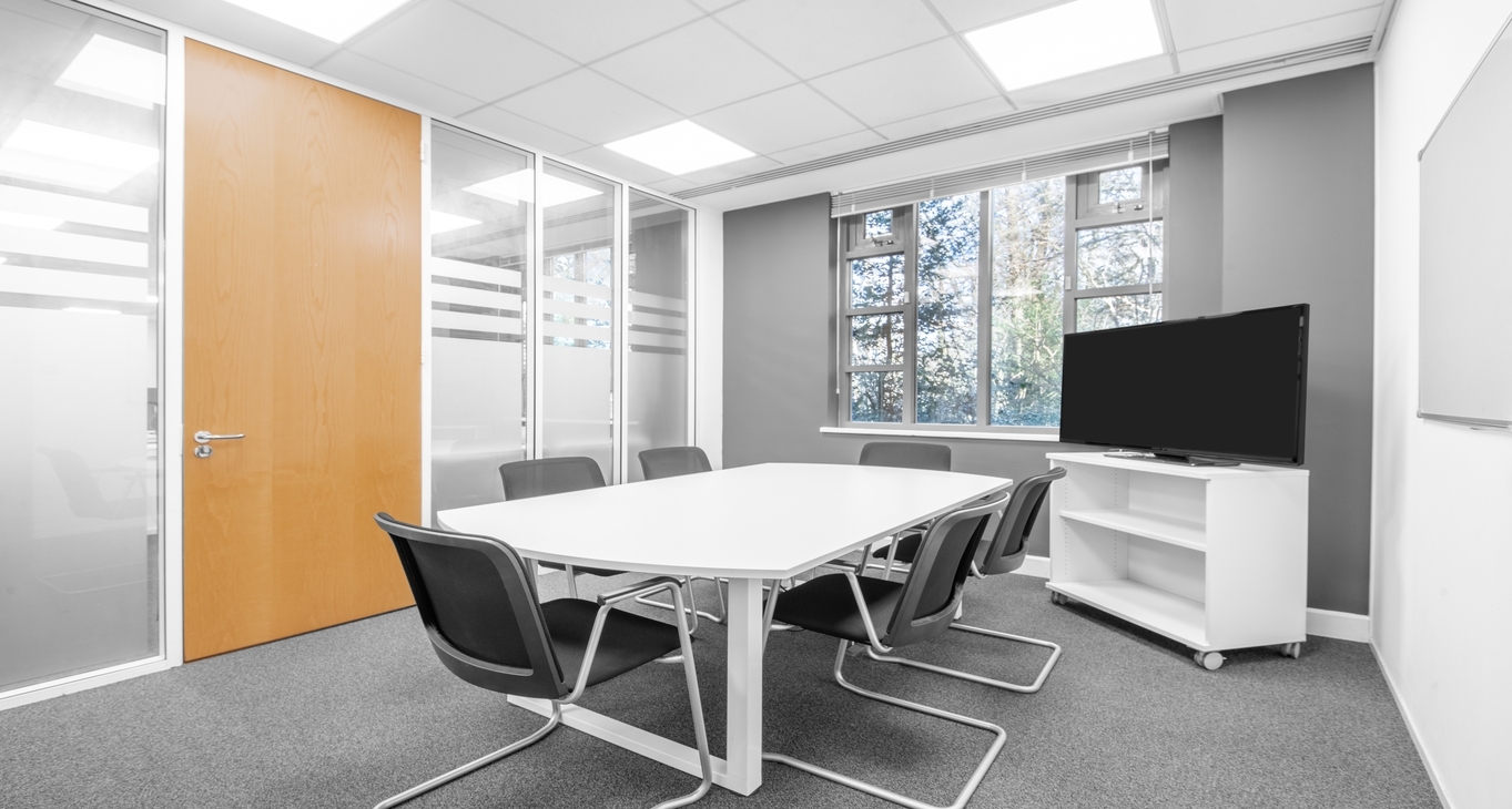 Rent office Ancells Business Park — photo 7