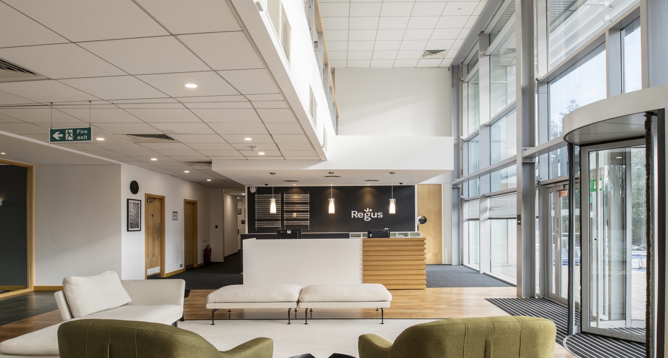 Rent office Atterbury Lakes — photo 3
