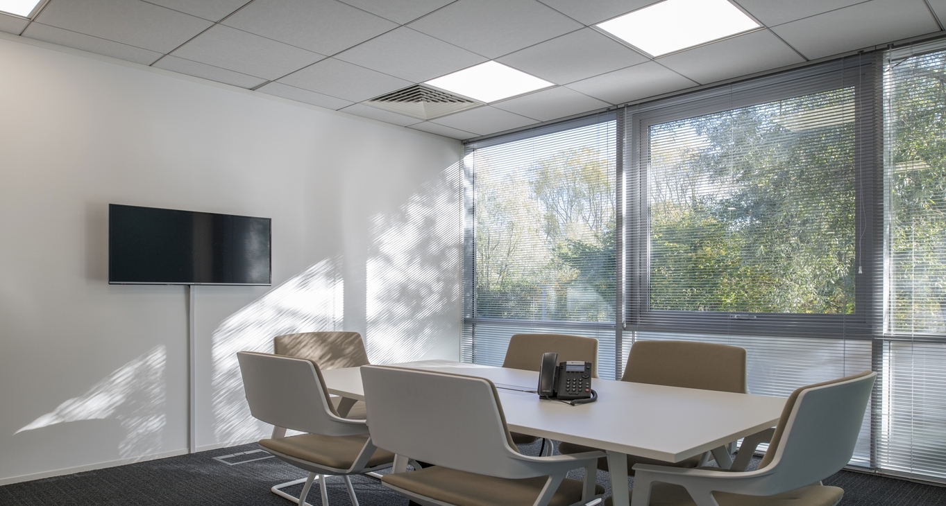 Rent office Atterbury Lakes — photo 4