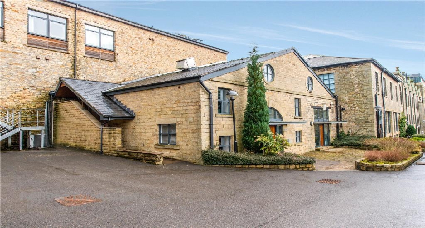 Rent office Blackburn Road, Egerton — photo 4