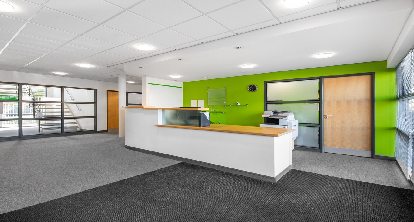 Rent office Bournemouth Airport — photo 2