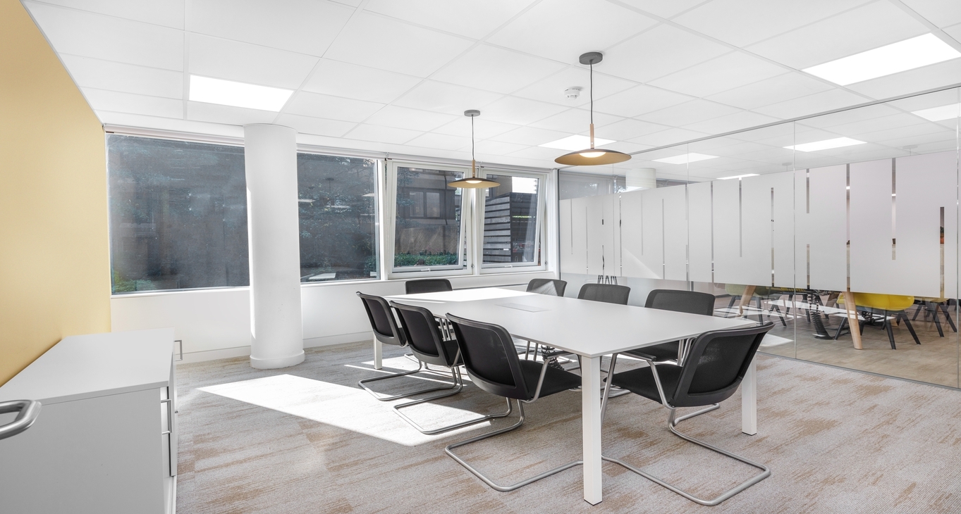 Bromley Town Centre — serviced offices & coworking in Bromley Rent office Bromley Town Centre — photo 6