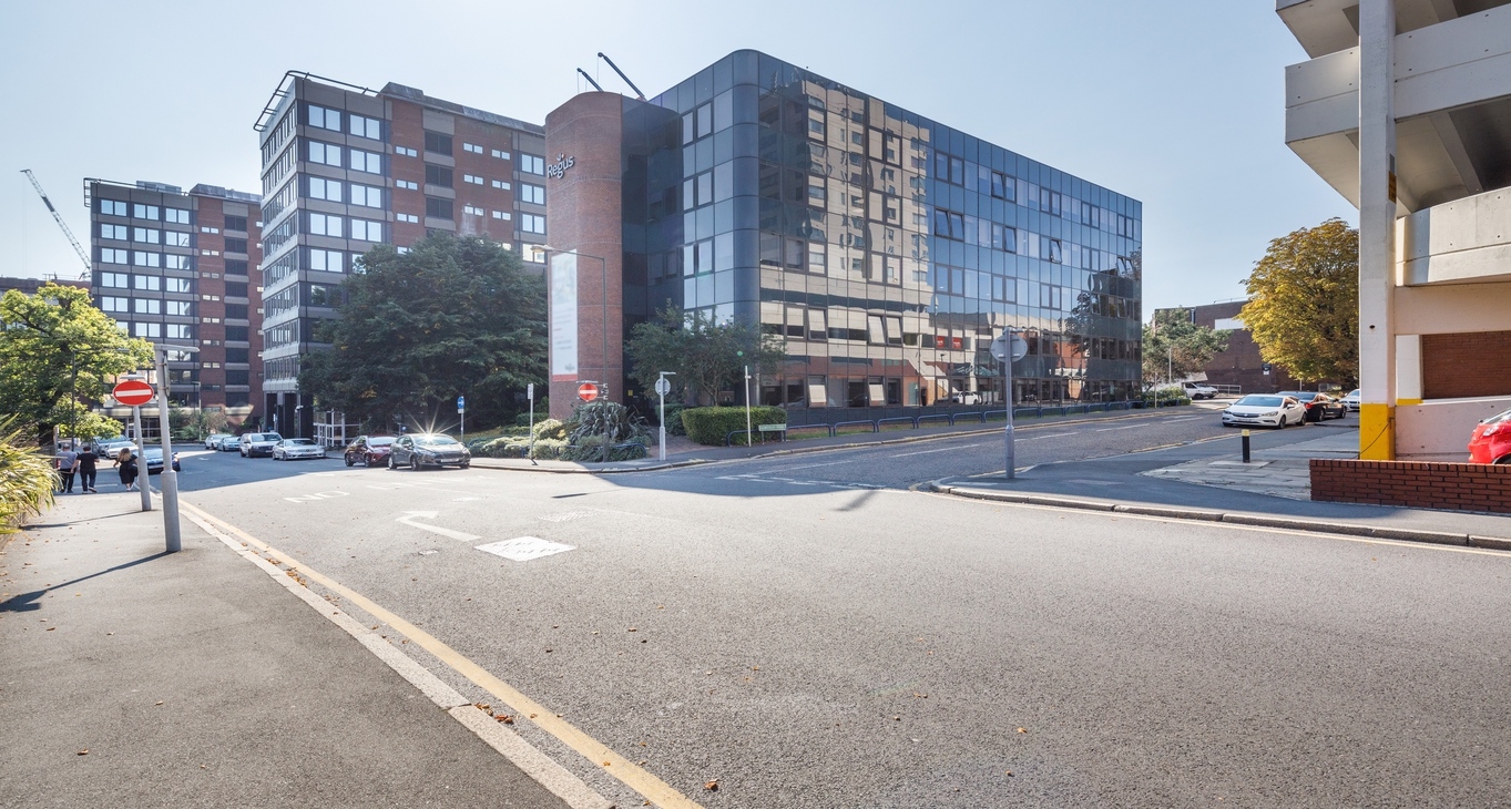 Bromley Town Centre — serviced offices & coworking in Bromley Rent office Bromley Town Centre — photo 7