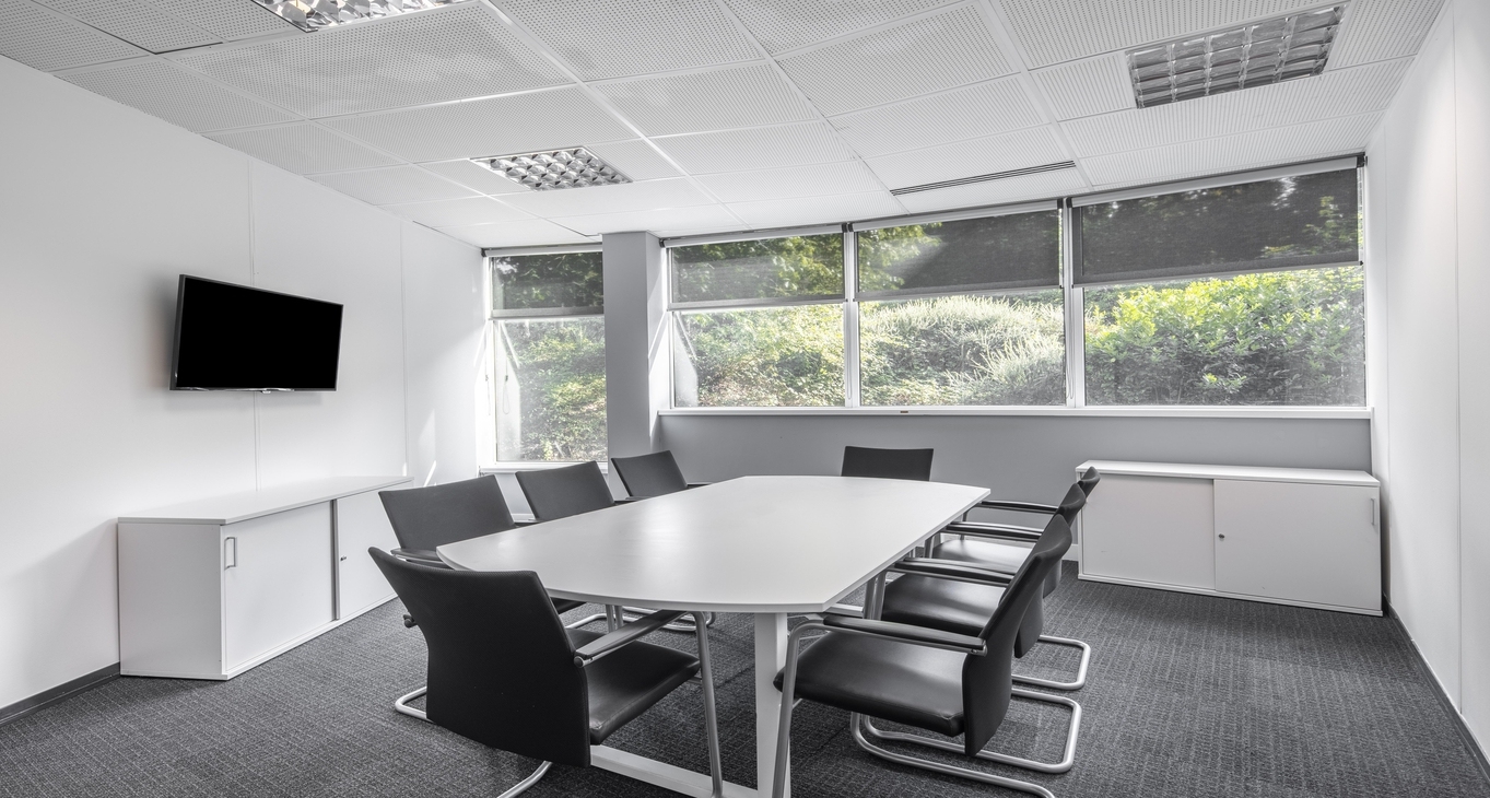 Rent office Brooklands Business Park — photo 5