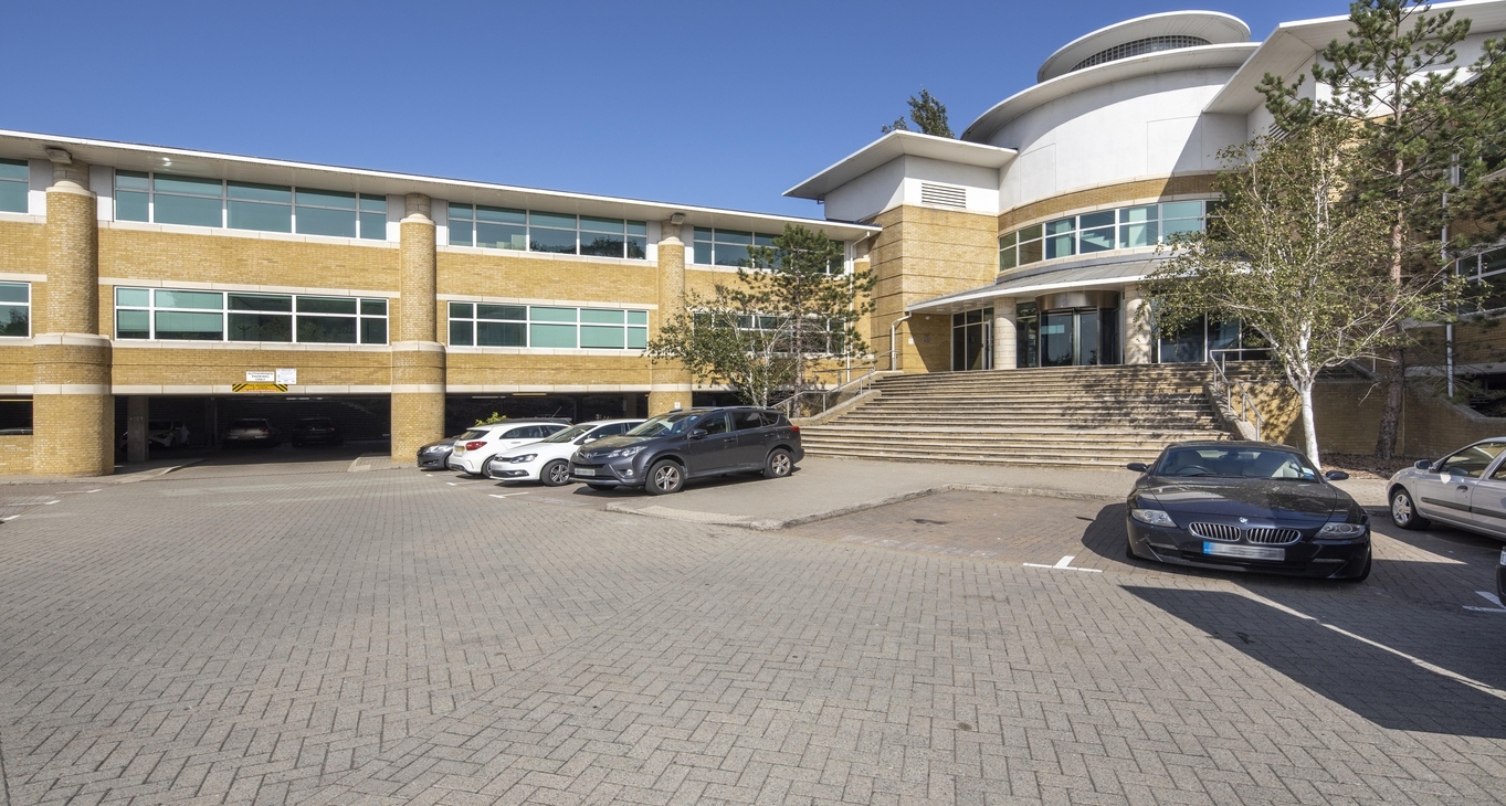 Rent office Brooklands Business Park — photo 9