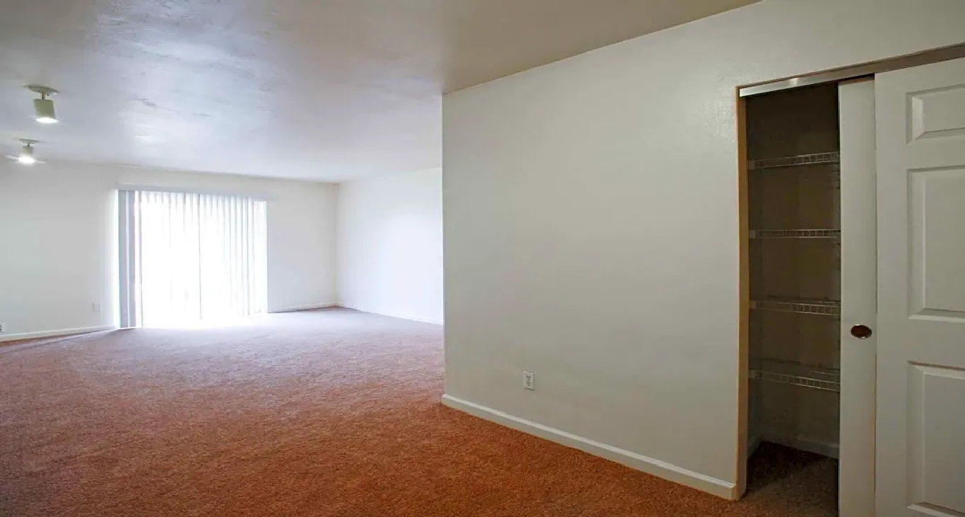 Rent office Broomside Ln — photo 7