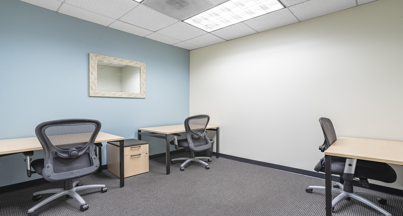 Business Center California Plaza_1-1 Affitto uffici California Plaza_1-1