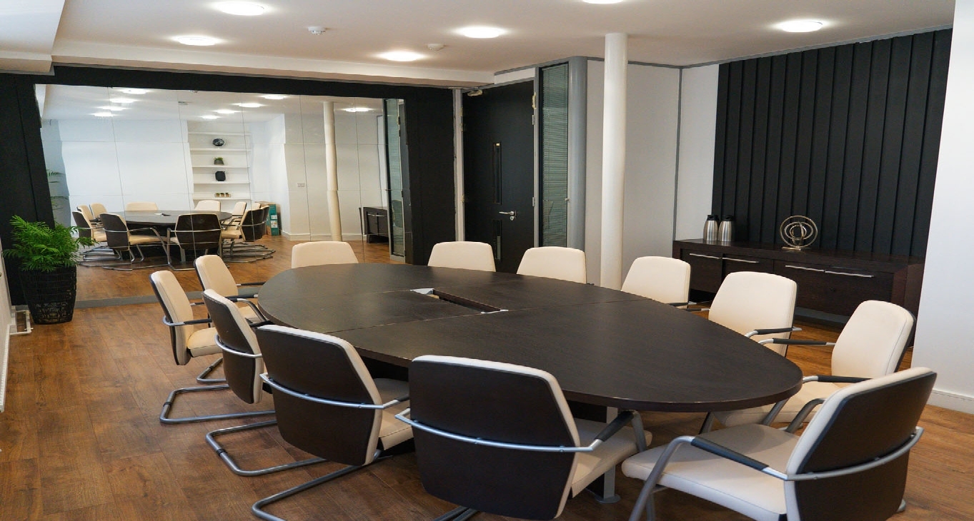 Rent office Cambrian Buildings Mt Stuart Square — photo 2