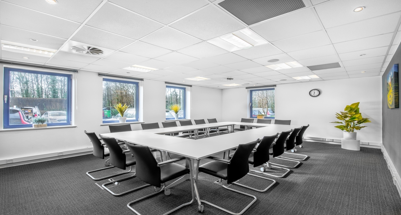 Affitto uffici Cardiff Gate Business Park_8-8