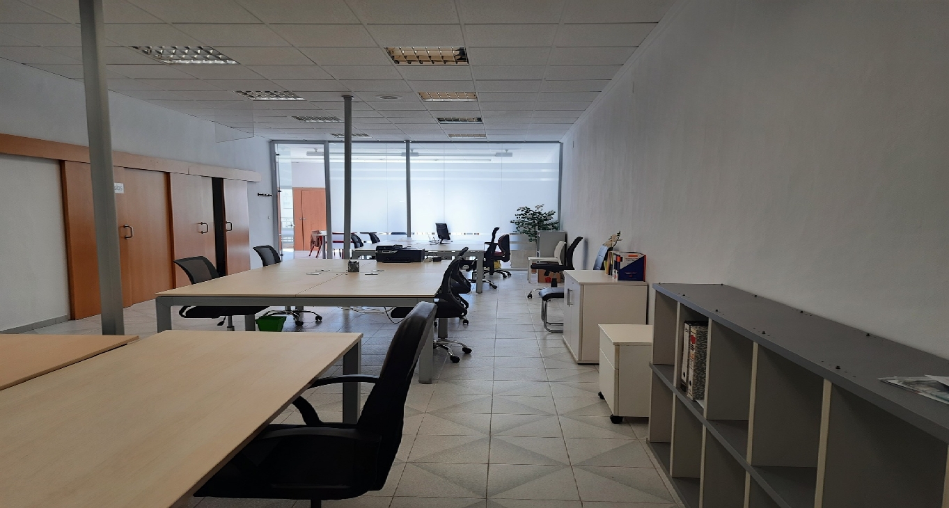 Kiralık Ofis - Carrer de l'Arquitecte Urteaga_6-6
