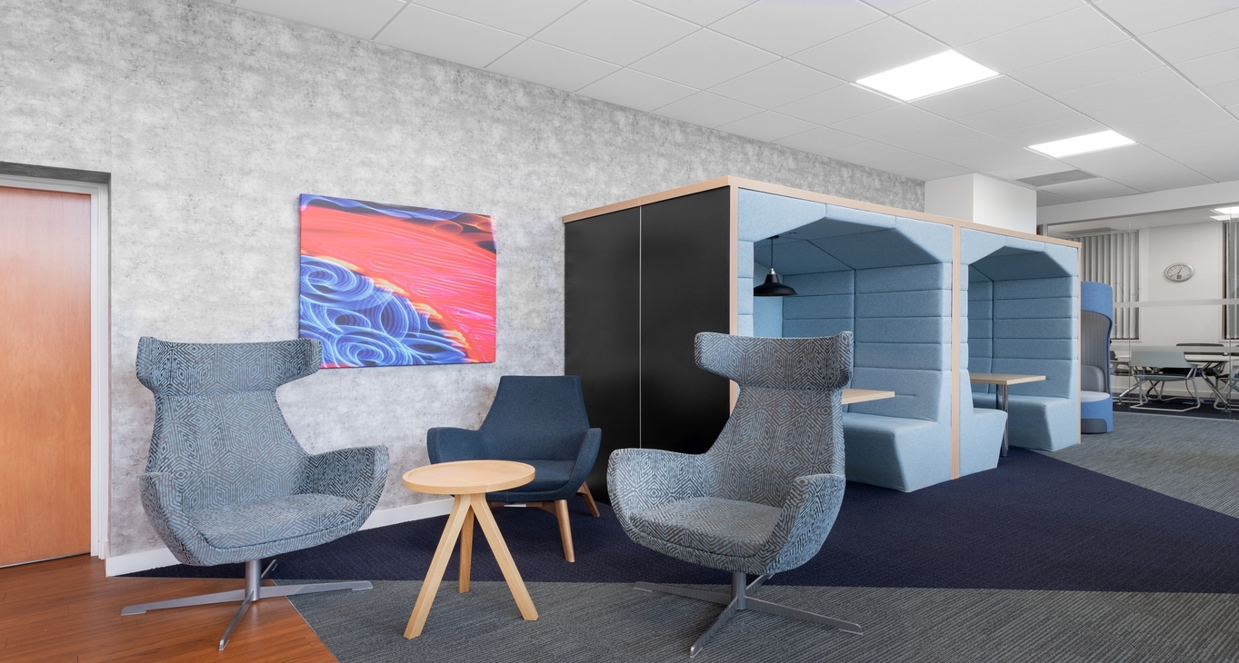 Rent office Castlemead — photo 1