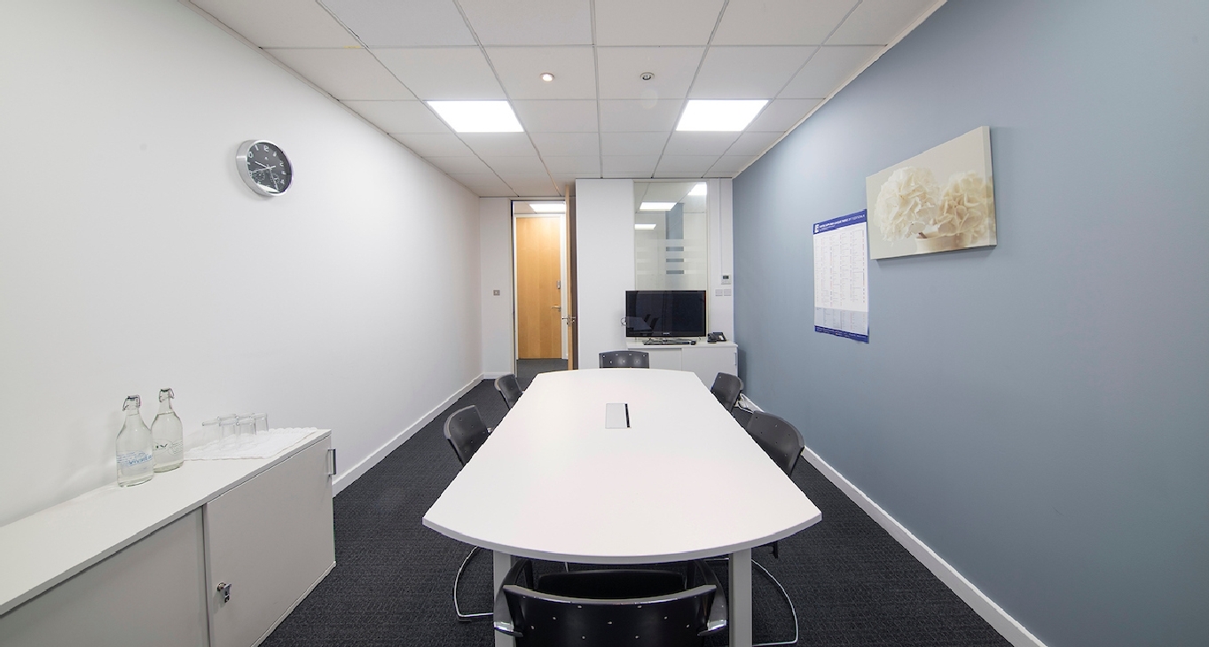 Rent office Blythe Valley Business Park — photo 9