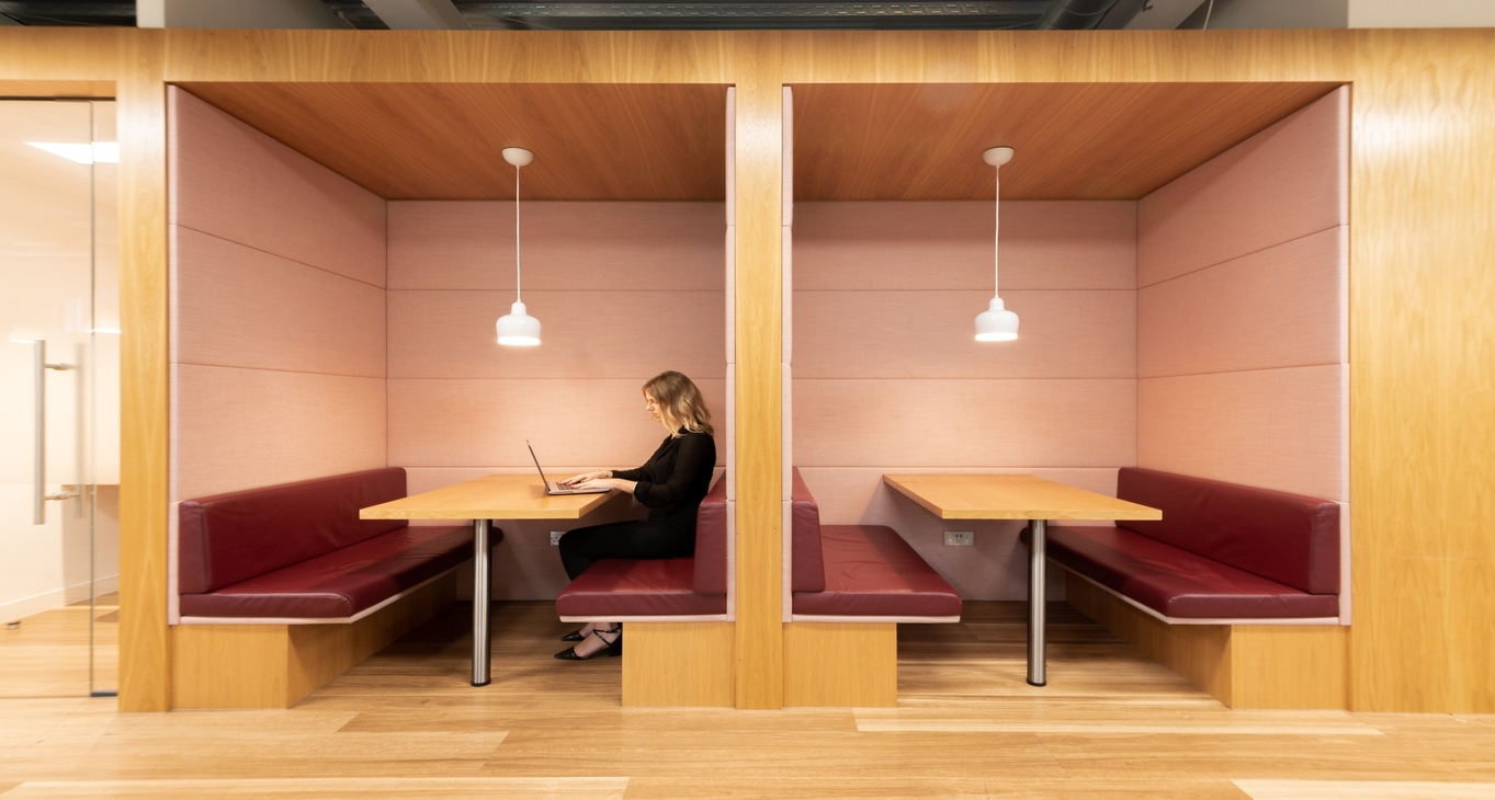Rent office Chalfont Park House — photo 1