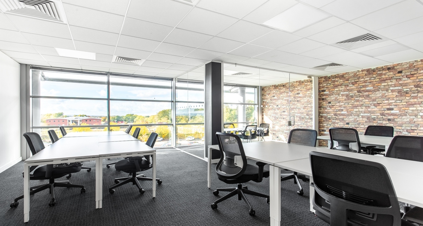 Rent office Chester Business Park — photo 2