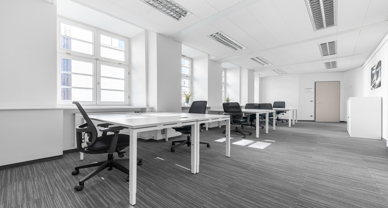Rent office Chilehaus — photo 5