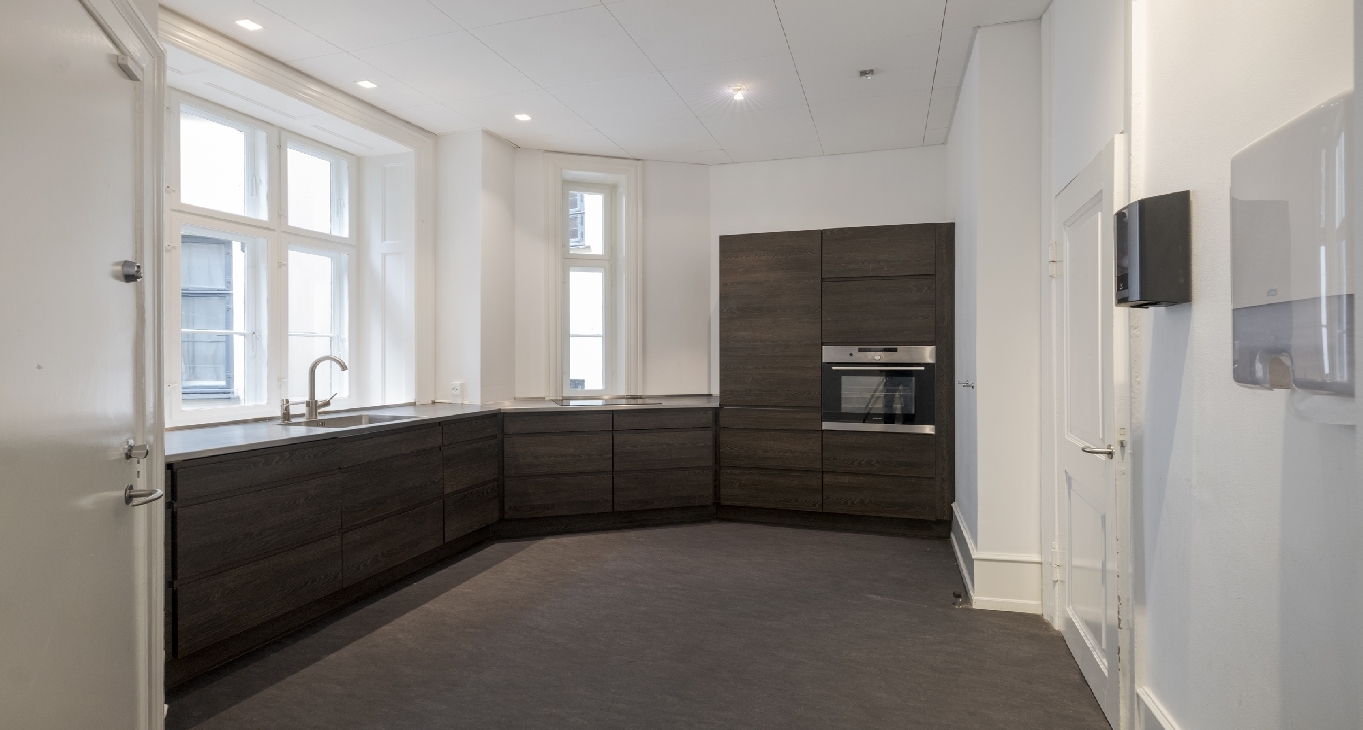 Rent office Christian IX's Gade 10 — photo 6
