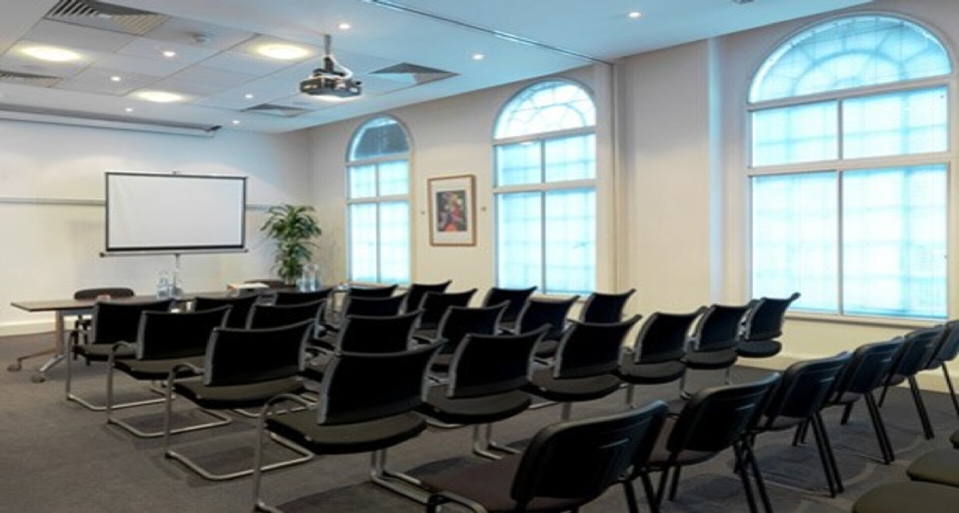 Rent office Duncannon Street 8 — photo 4