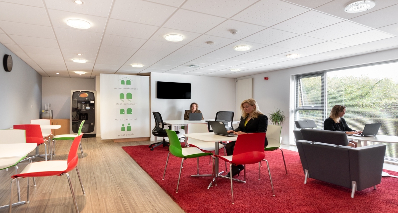 Rent office East Portway Business Park — photo 1