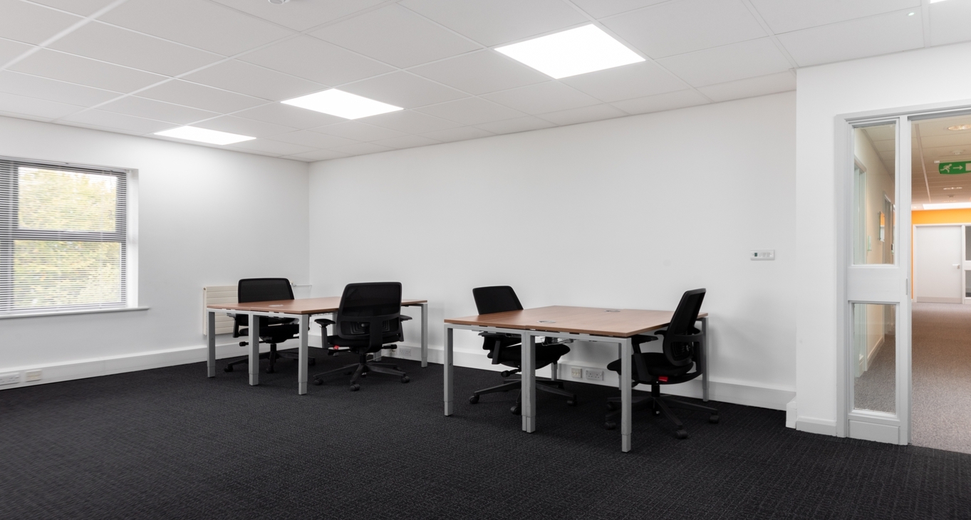 Rent office East Portway Business Park — photo 2