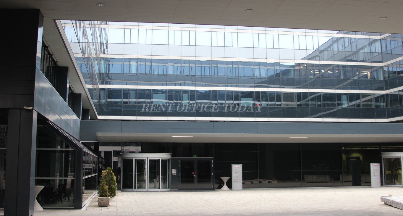 Rent office Evroplaza, Phase 3 — photo 3