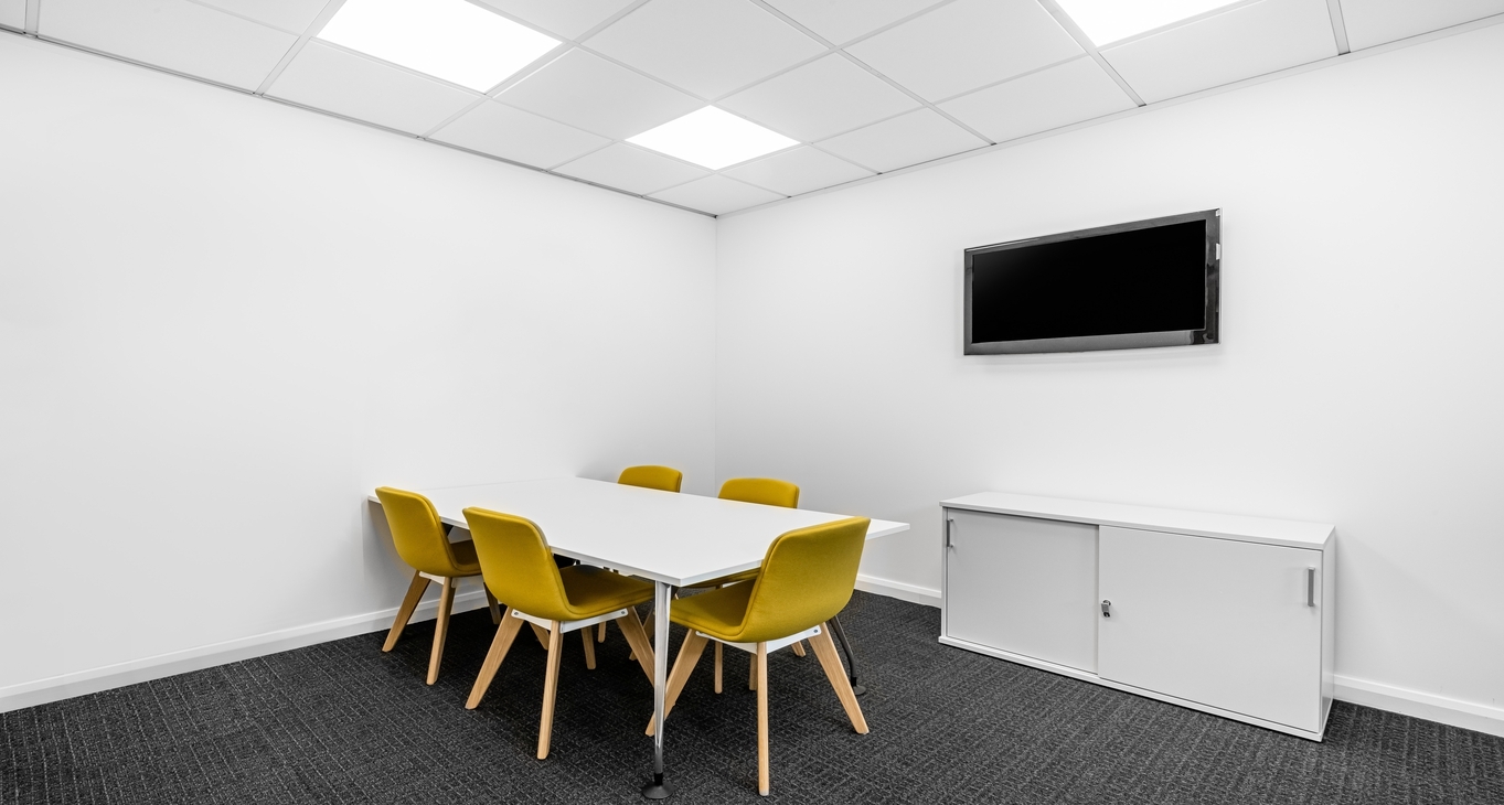 Sewa pejabat Exeter Business Park_8-8