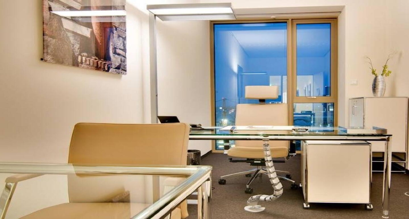 Rent office Friedrich-Ebert-Anlage 35-37 — photo 3