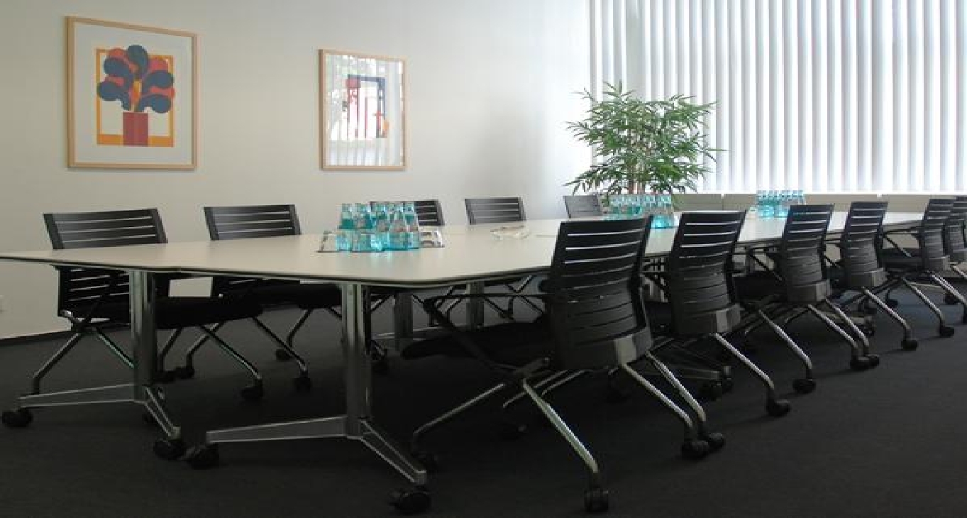 Rent office Friedrich-Ebert-Anlage 36 — photo 9