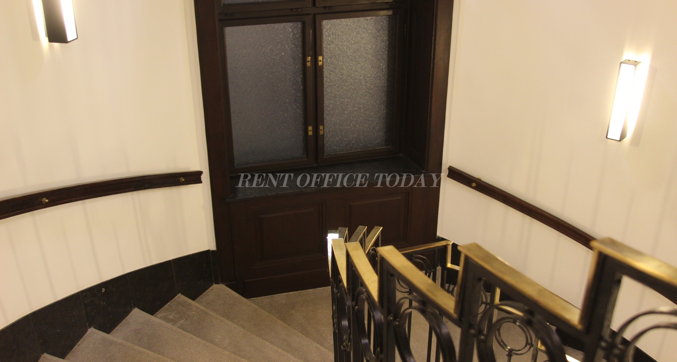Rent office Goldenes Quartier Office — photo 6