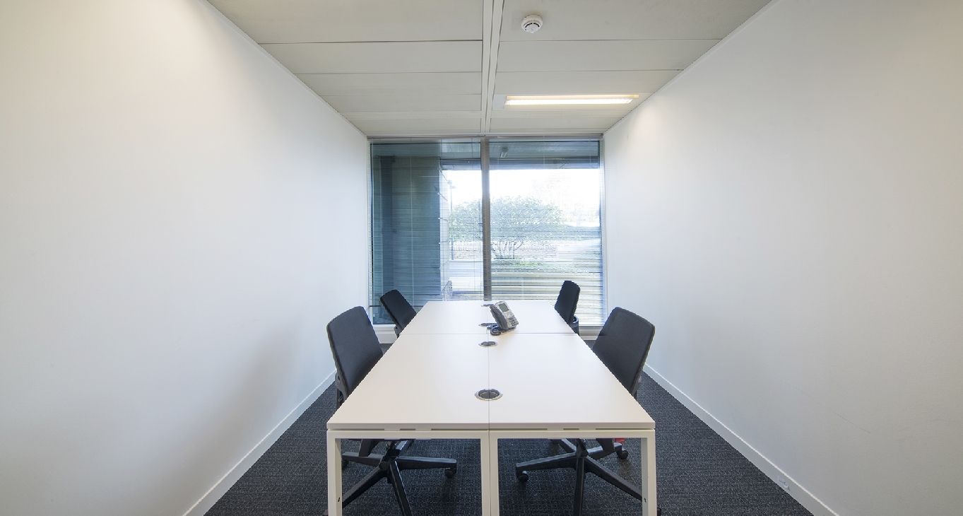 Rent office Breakspear Park, Breakspear Way — photo 10