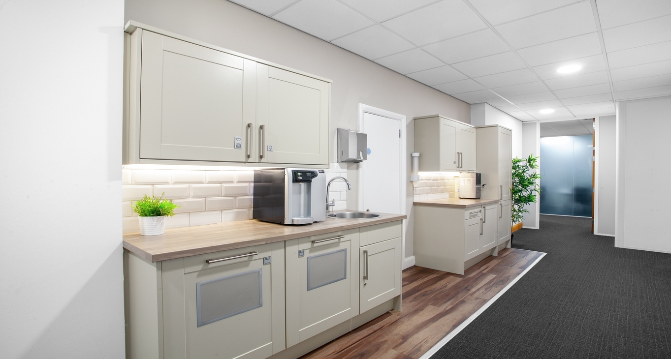 Rent office Grove Business Park — photo 3