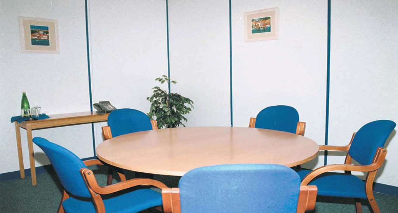 Rent office Grove House - Meeting and Conference Rooms — photo 3
