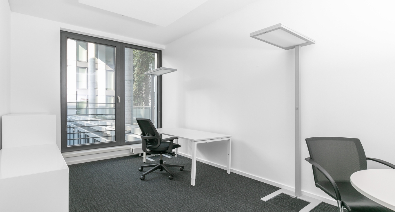 Rent office Hamburg City Nord — photo 3