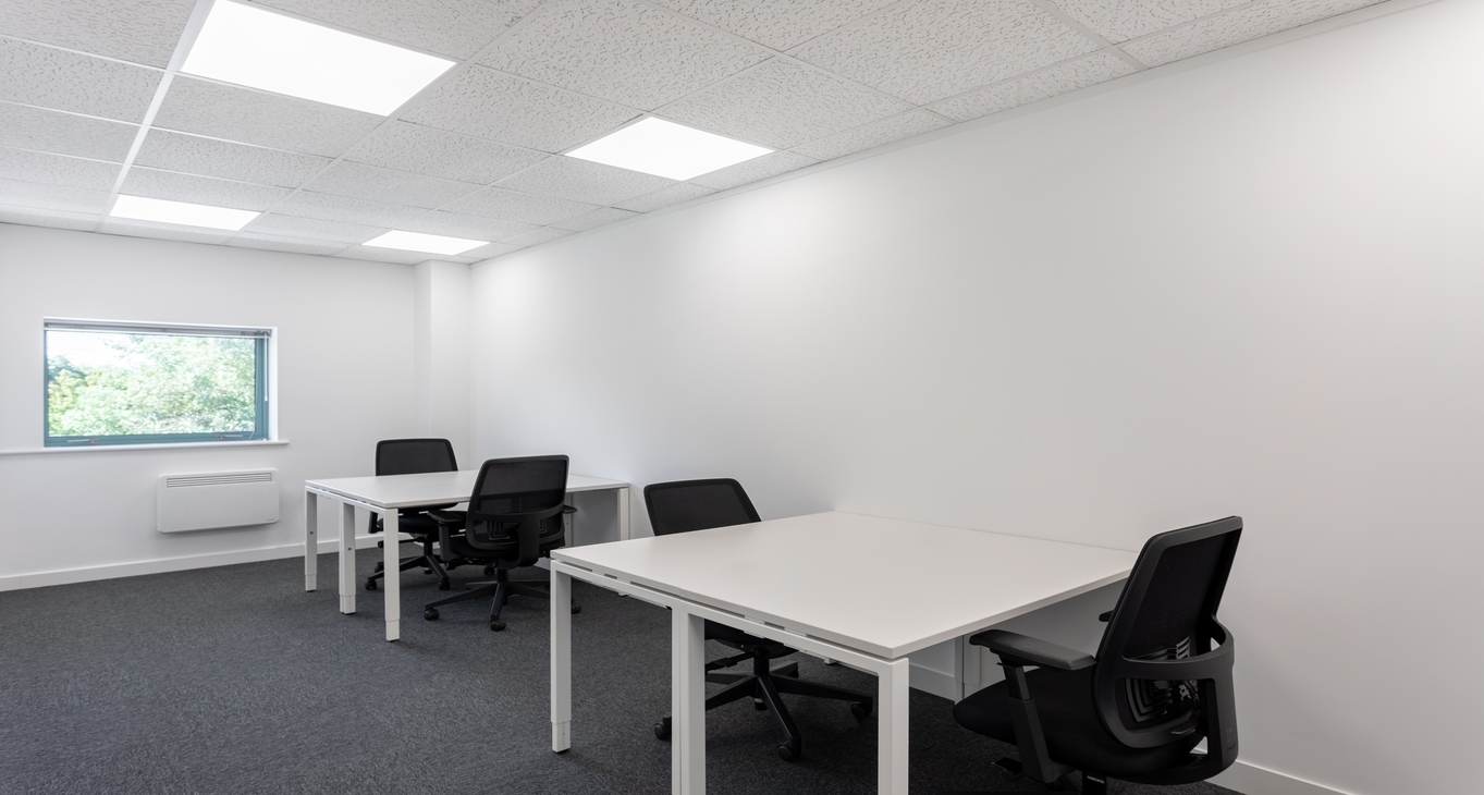 Rent office Harts Farm Way — photo 7