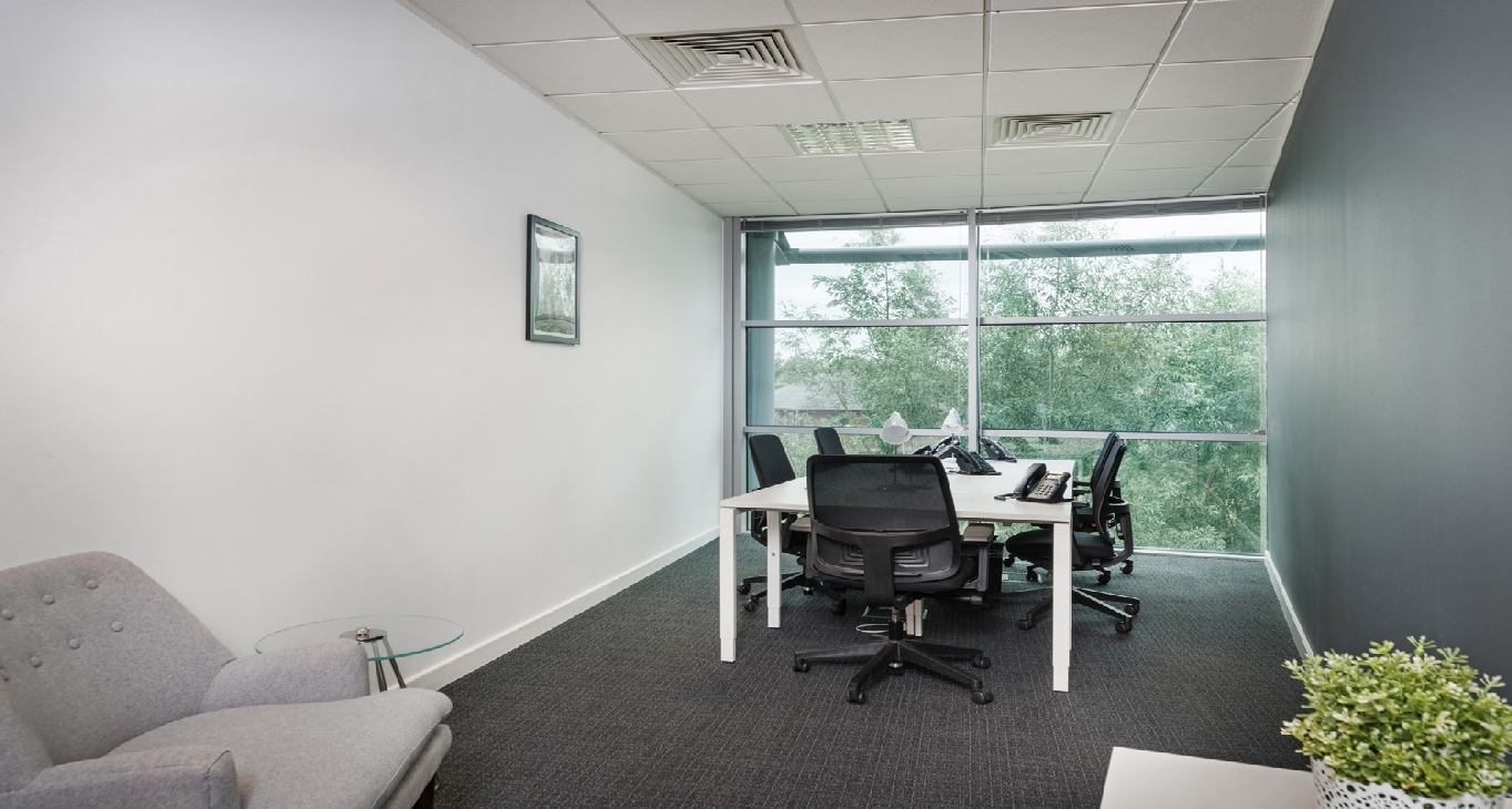 Rent office Herons  Way, Chester Business Park — photo 6