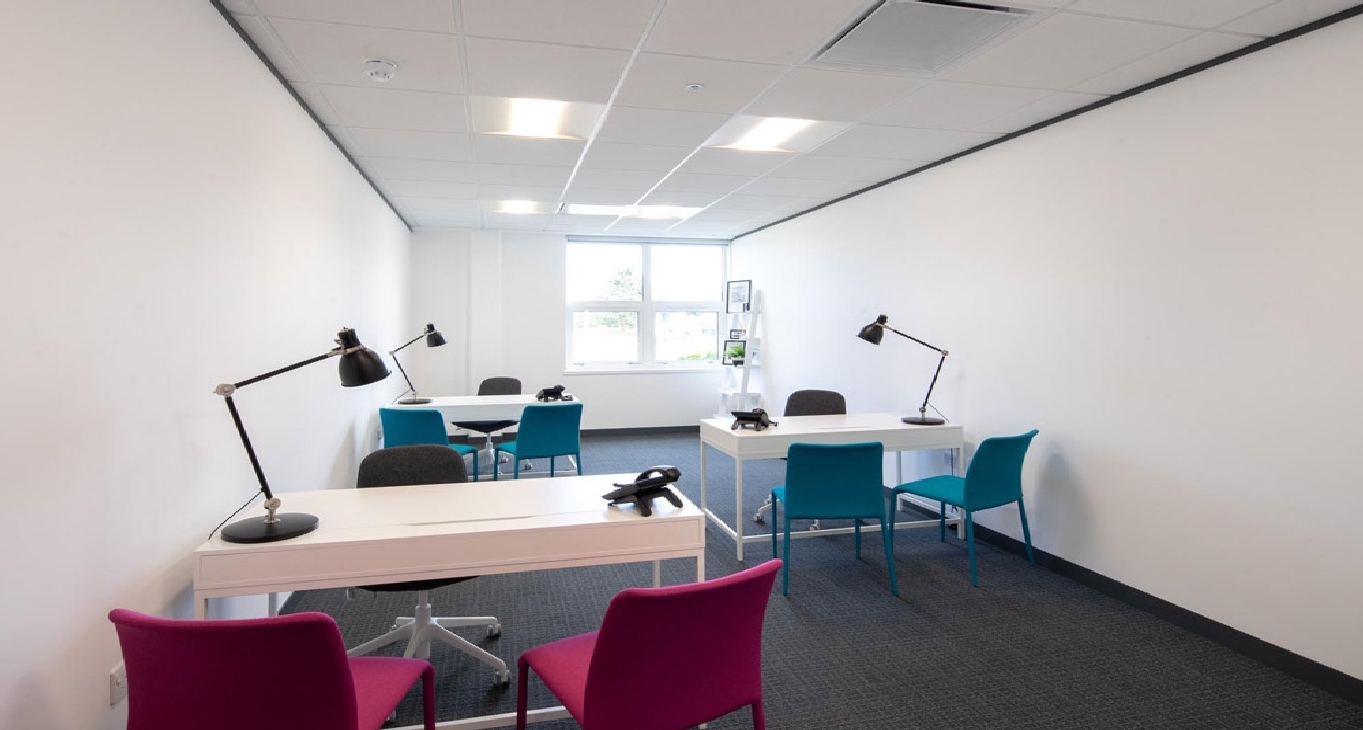 Rent office Highlands Road_11-11