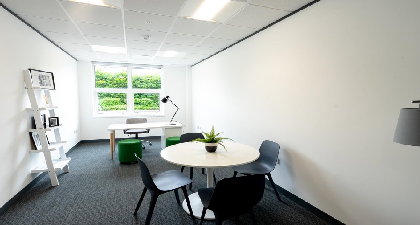 Rent office Highlands Road_12-12