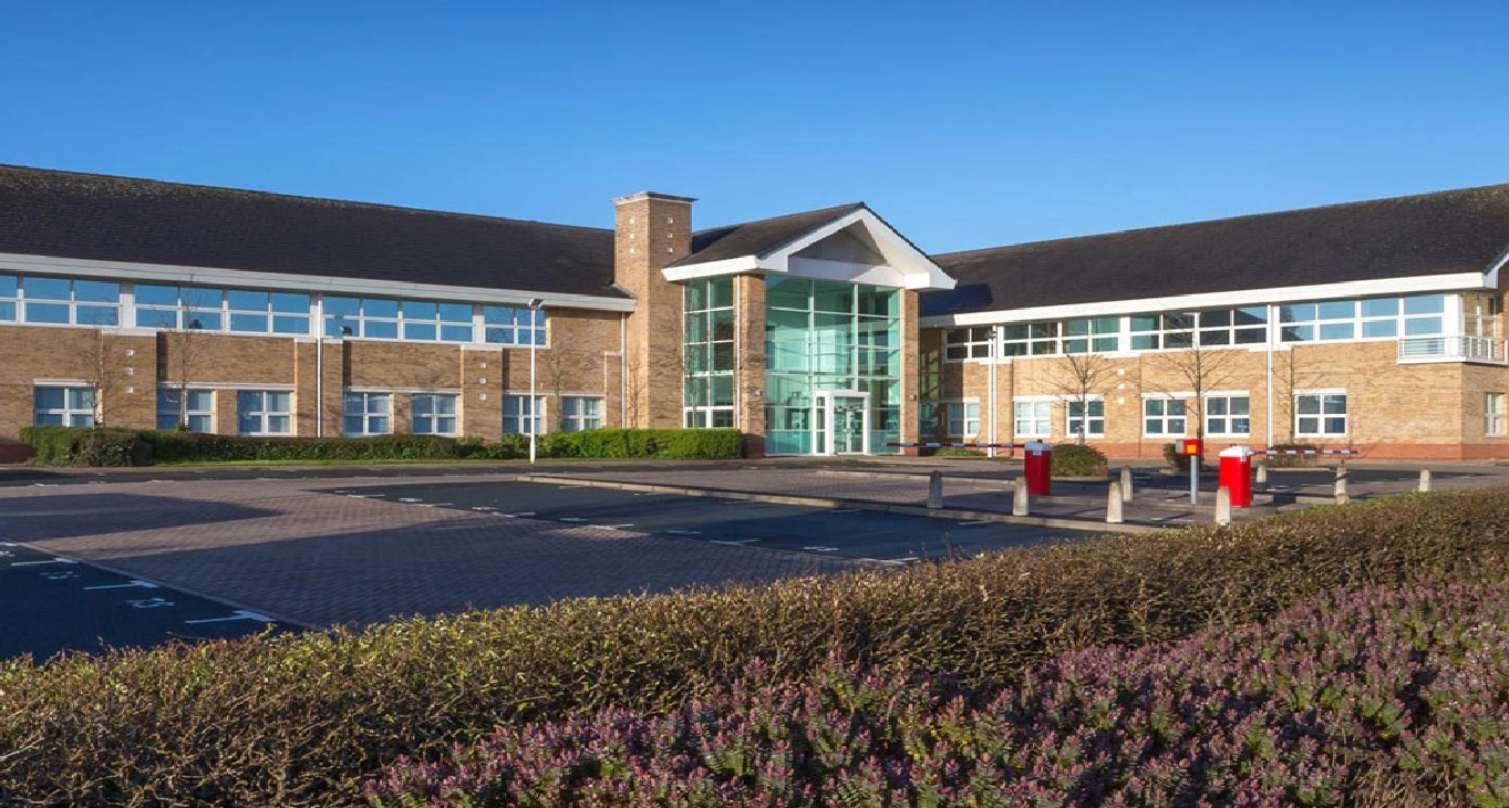Rent office Highlands Road_7-7