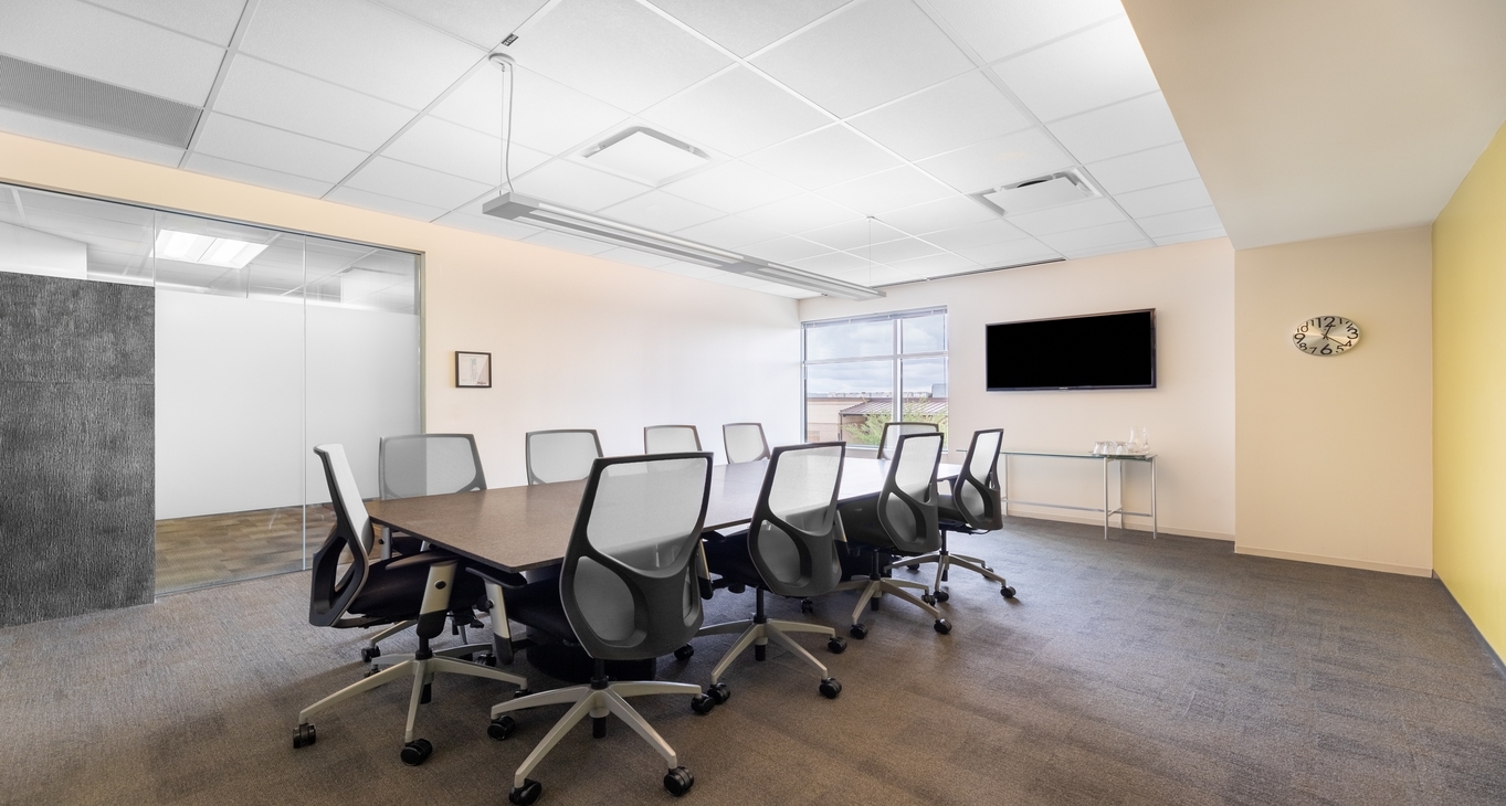 Business center Hill Country Galleria Rent office Hill Country Galleria — photo 9