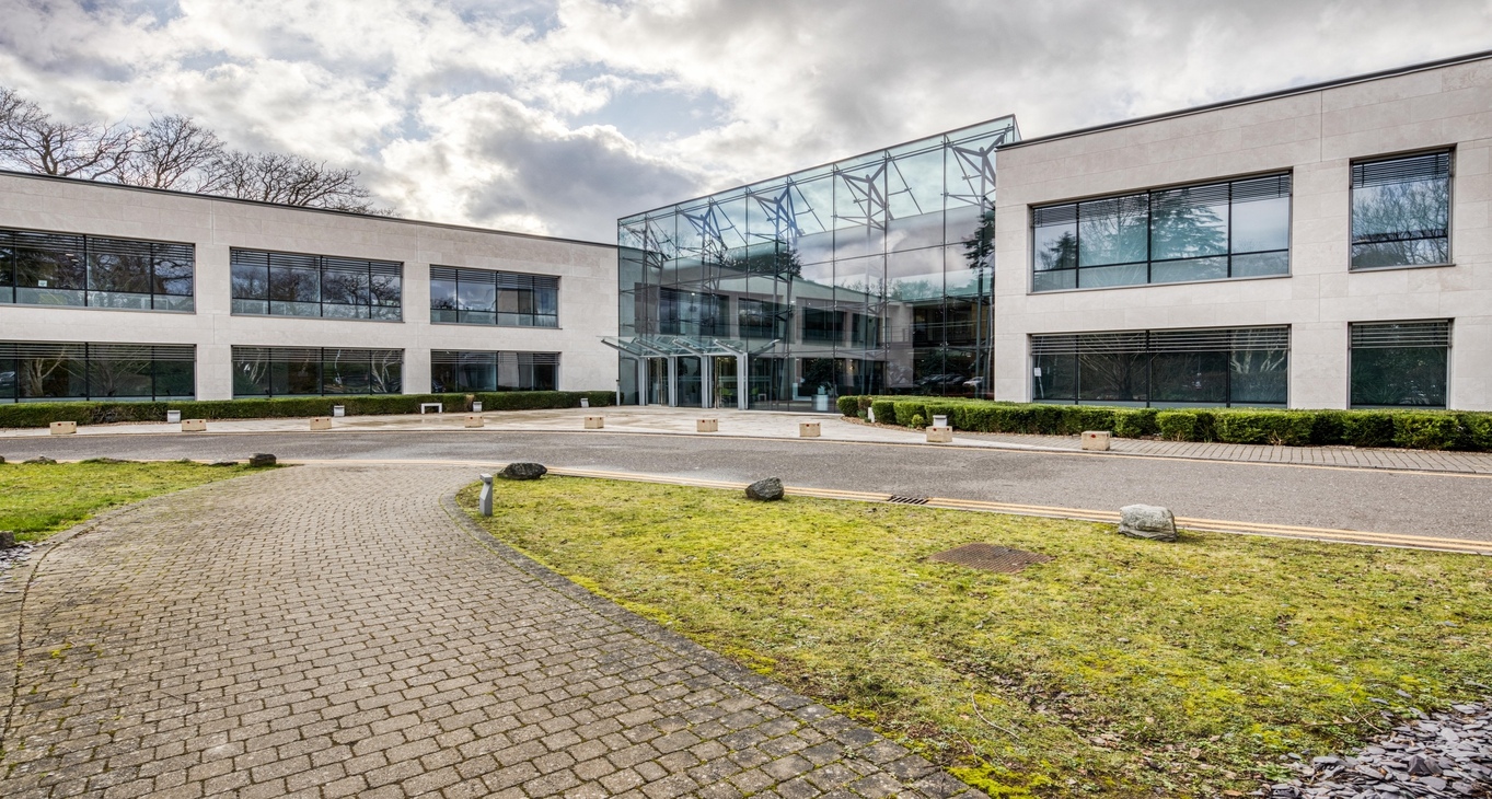 Rent office Hillswood Business Park — photo 6