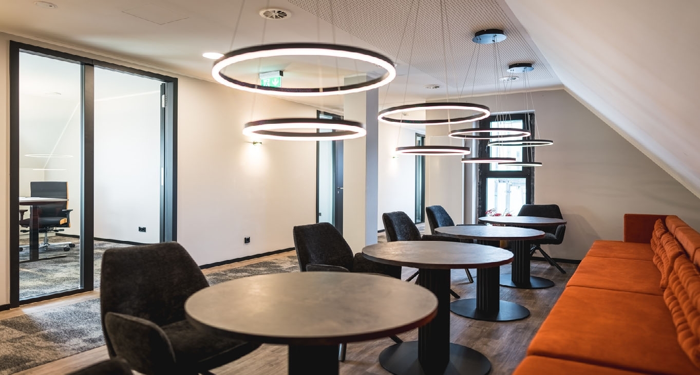 Rent office Hohe Bleichen 22 — photo 2