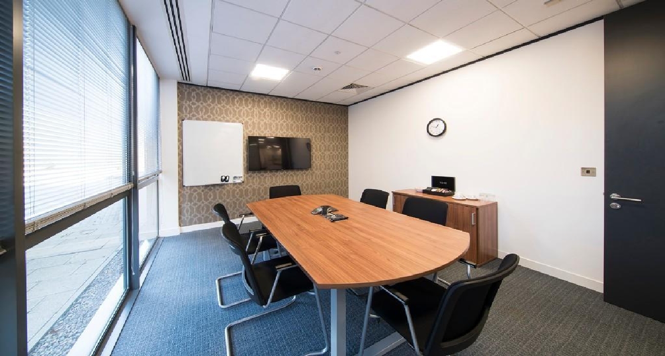 Rent office Ibstone Road — photo 3