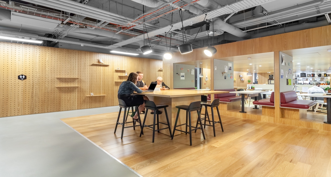 Rent office Lewis Building — photo 11