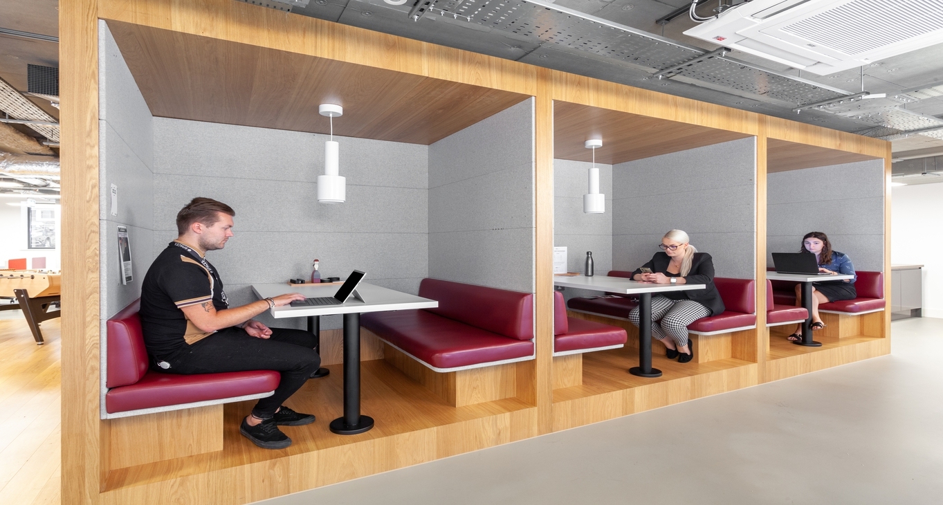 Rent office Lewis Building — photo 7